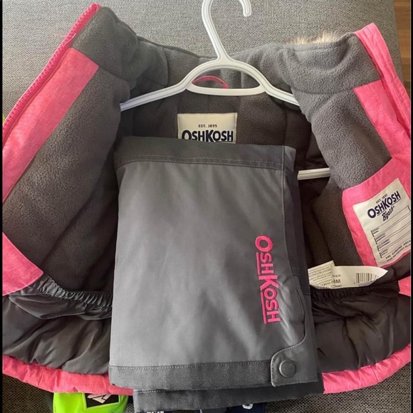 Coat and snow pants - Picture 2 of 2